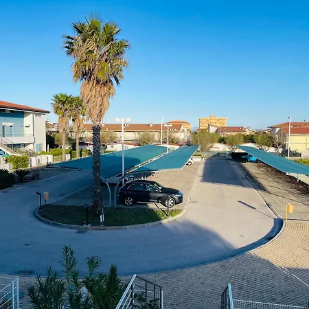 Apartament Garden-marina Sveva Casa de Férias *