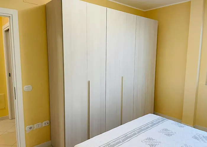 Casa de Férias Apartament Garden-marina Sveva