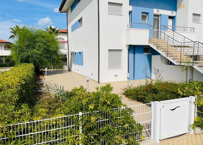 Casa de Férias Apartament Garden-marina Sveva *