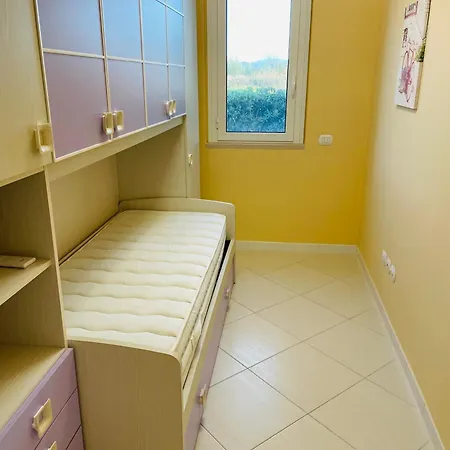 度假居 Apartament Garden-marina Sveva