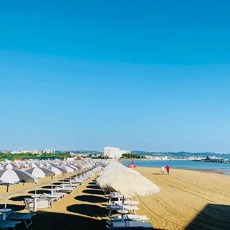 Apartament Garden-marina Sveva Prázdninový dům