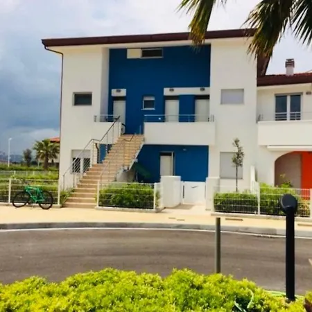 度假居 Apartament Garden-marina Sveva *